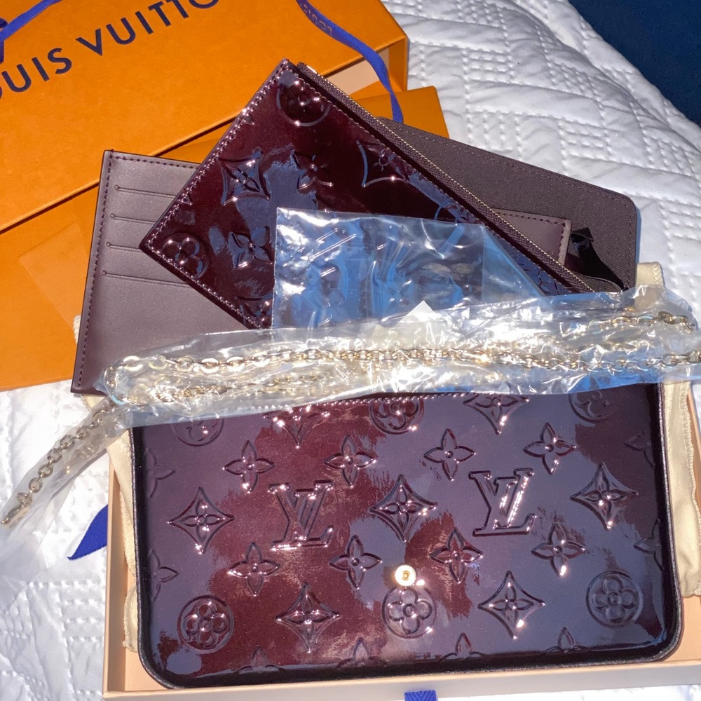 Brand New Felicie Pochette Vernis leather in Amaranth includes both inserts! - Picture 6 of 10